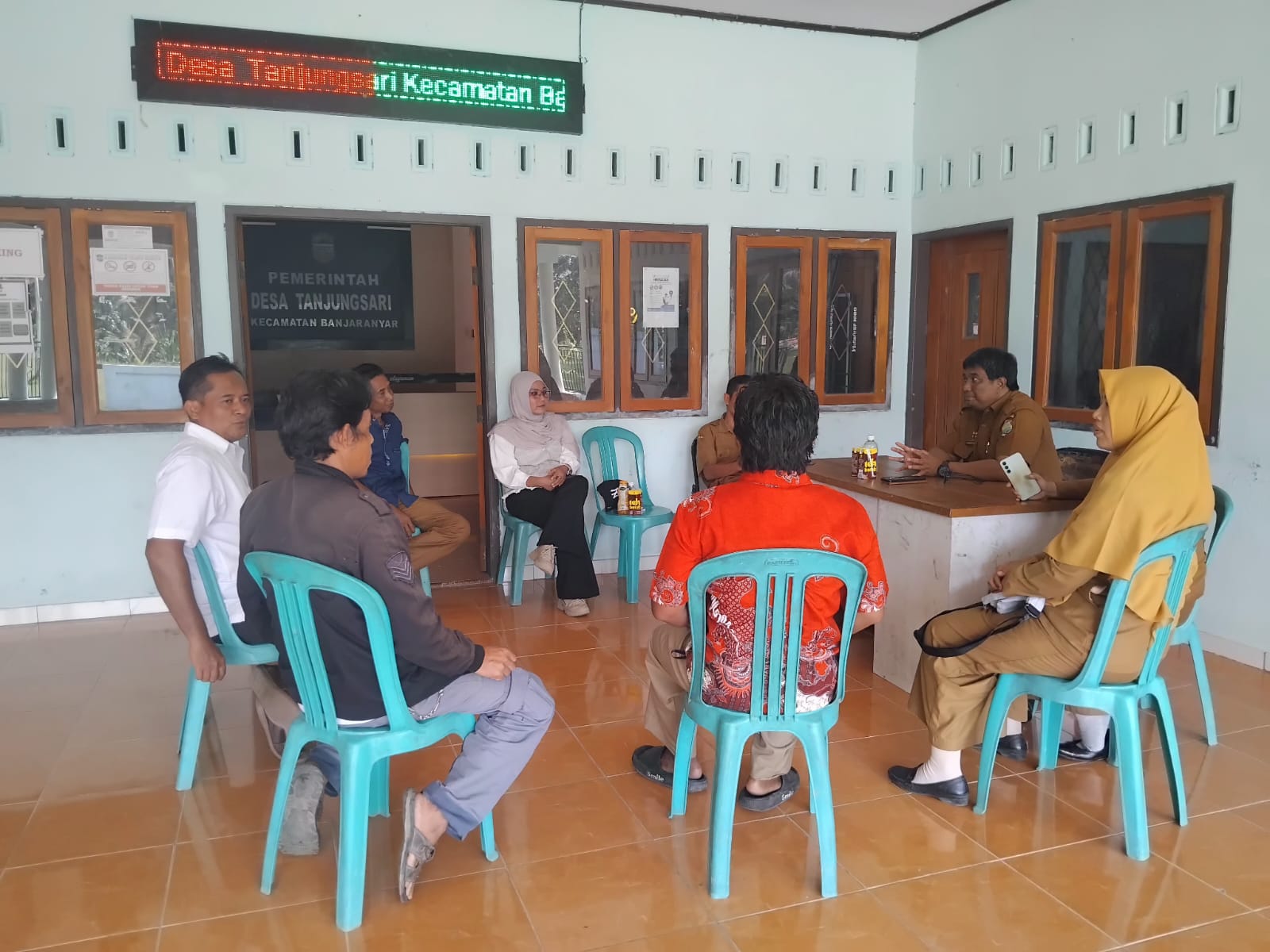 KUNJUNGAN CAMAT BANJARANYAR KE...
